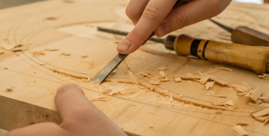 Wat betekent DIY? De afkorting die je overal ziet uitgelegd